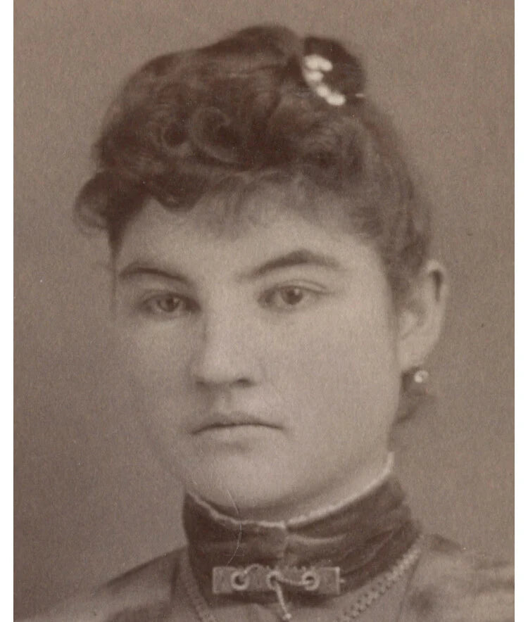 FROM LONGMONT, CO, PHOTO OF LADY W/ PRETTY DRESS
