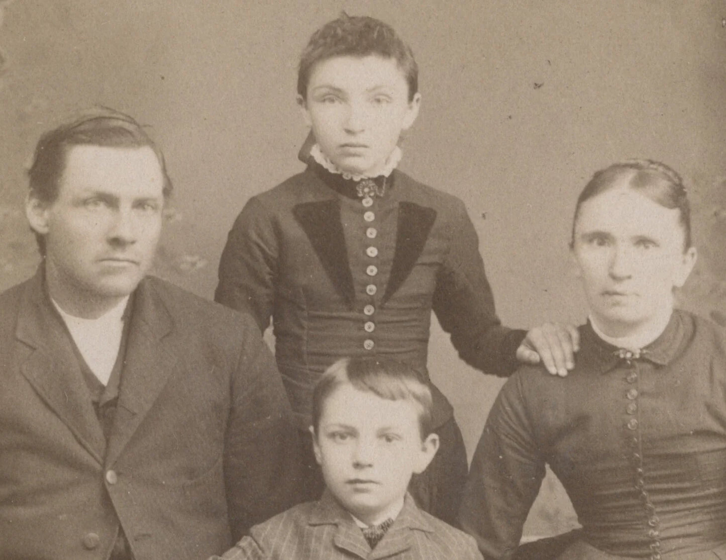 FROM JOHNSTOWN, PA, CAB PHOTO PARENTS + CHILDREN