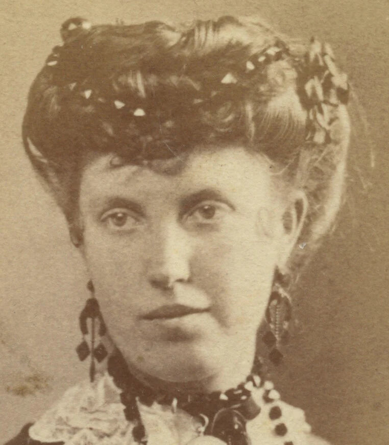 FROM MEMPHIS, TN, STUDIO PHOTO OF LADY W/ PRETTY DRESS