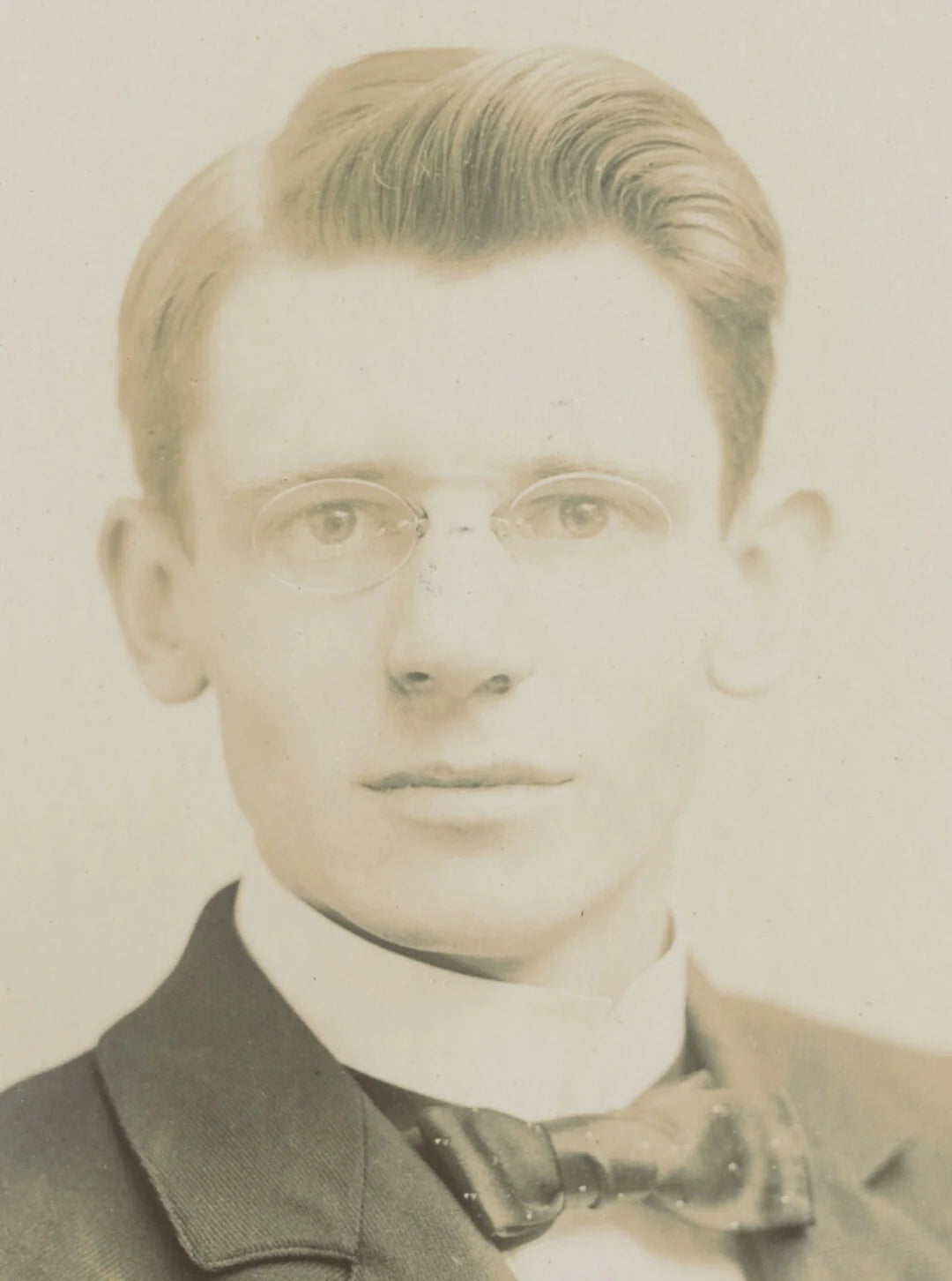 FROM PORT CHESTER, NY, PHOTO OF MAN W/ GLASSES + NICE SUIT