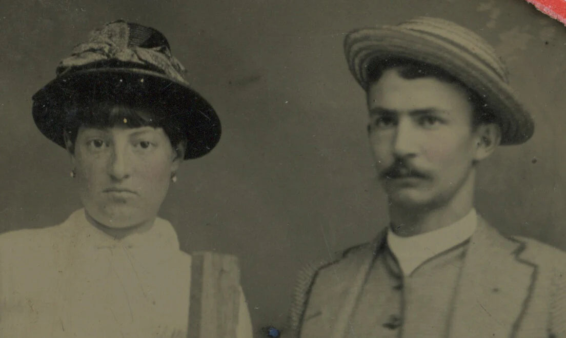 MAN + WIFE 1/4 PLATE TINTYPE