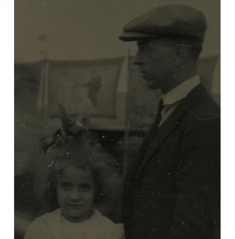 FATHER + DAUGHTER COUNTY FAIR 1921, 1/6 PLATE TINTYPE