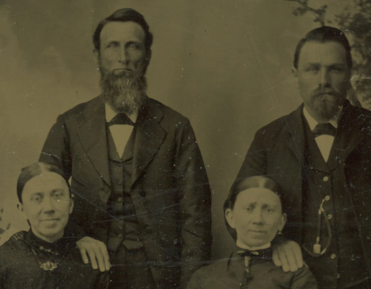 FAMILY PORTRAIT MEN W/ WIVES 1/4 PLATE TINTYPE