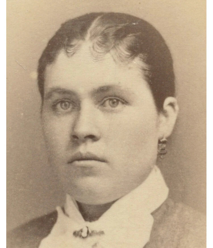 ROCKLAND, MASS, PHOTO BY COLLIER, OF LADY W/ RUFFLE/PRETTY DRESS