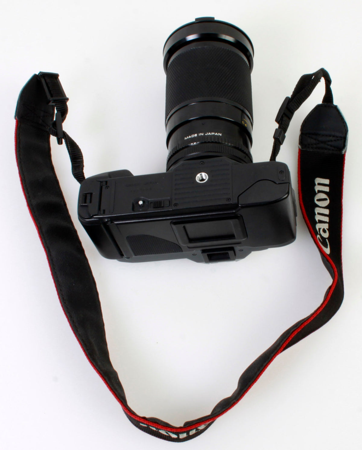 Canon T70 Film Camera w/ 28-200mm Lens w/ Strap