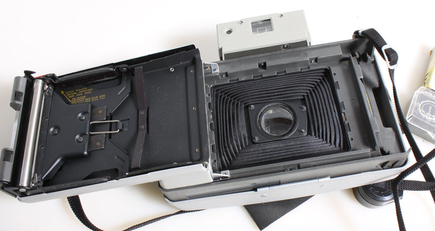 Polaroid Camera Outfit 220 with Accessories and Manual//Instant Film Camera