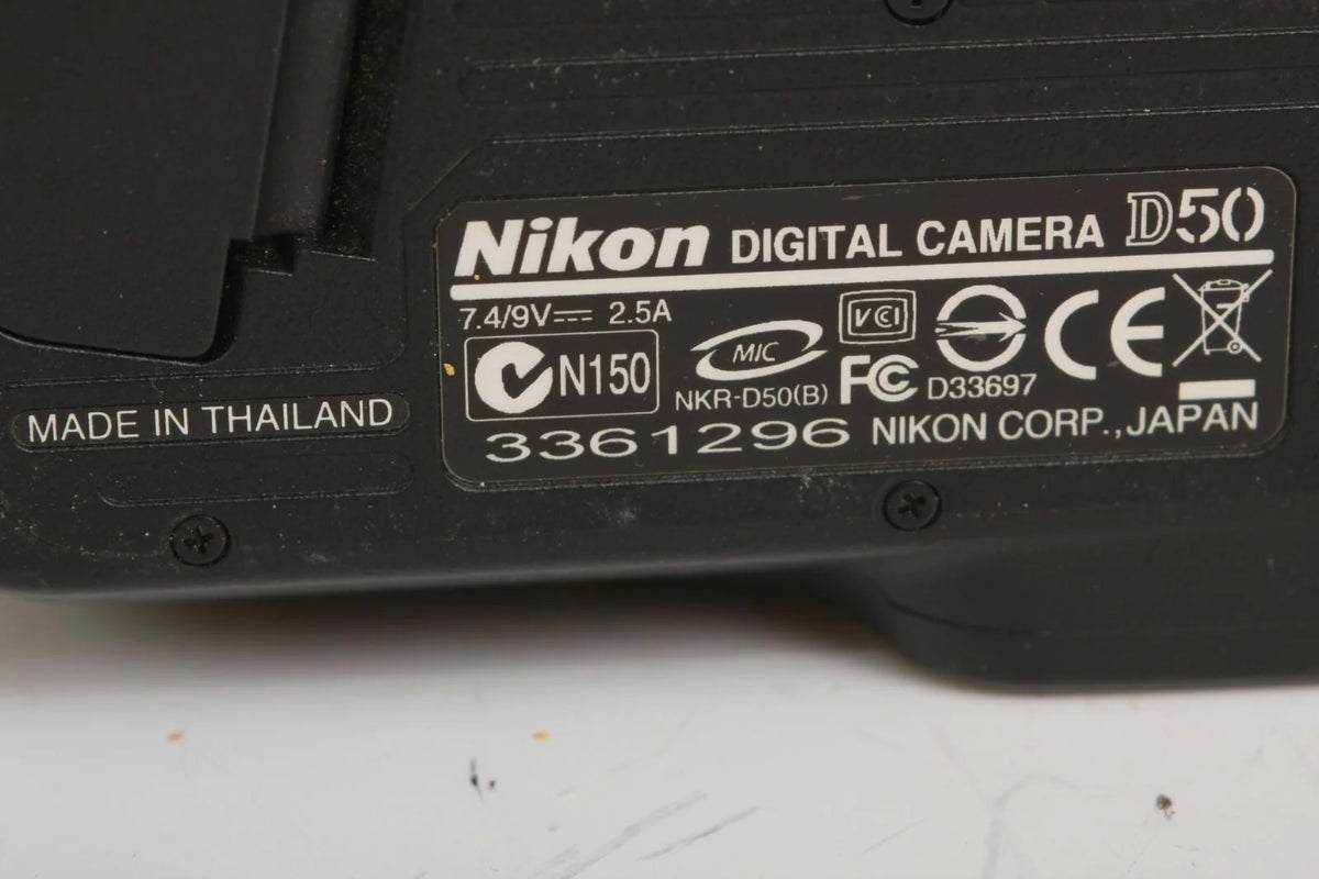 Nikon D50 DSLR Camera Body - For Parts