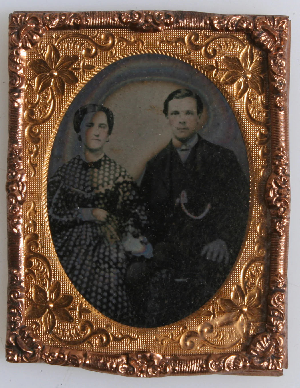 CIVIL WAR ERA TAX STAMP, TINTYPE. COUPLE HOLDING HANDS. 9TH PLATE.