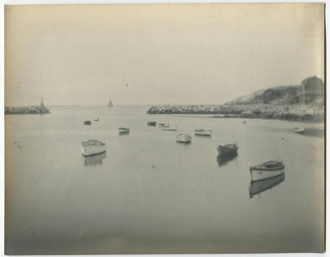 PHOTO PICTORIALISM, VINTAGE. ROW BOATS ON SAND FLATS. 1920 SILVER PRINT.