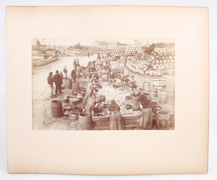 ALBUMEN PHOTO OF SCOTLAND FISH MARKET W/ WOMEN WORKING