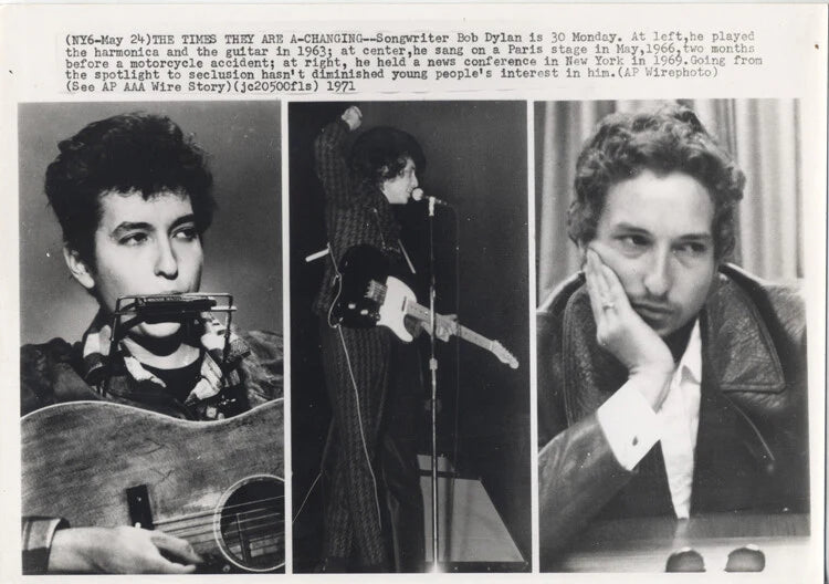 8X10 1971 PRESS PHOTO CELEBRATING BOB DYLAN 30TH BIRTHDAY - REPRINT