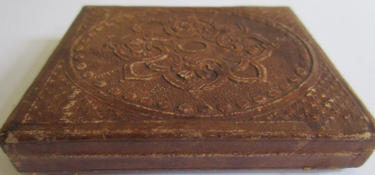 RARE DAGUERREOTYPE OF PAINTING, WOMAN. 6TH PLATE, FULL CASE.