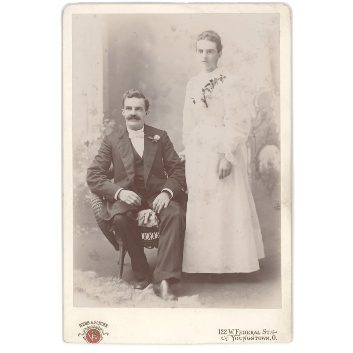 CABINET CARD - WELL DRESSED COUPLE WEDDING PORTRAIT, YOUNGSTOWN, OHIO