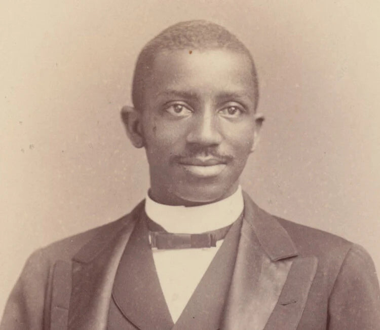 PORTRAIT OF SMIRKING AFRICAN-AMERICAN MAN IN THREE-PIECE SUIT W/ CANE - NEW YORK