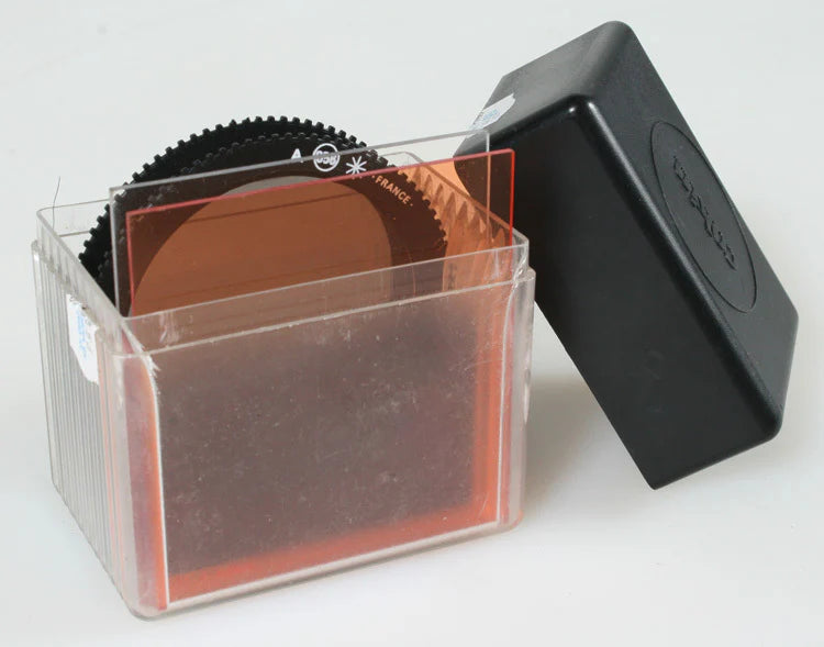 COKIN FILTERS CANISTER WITH 4 FILTERS BLUE/ORANGE/POLARIZER/STAR