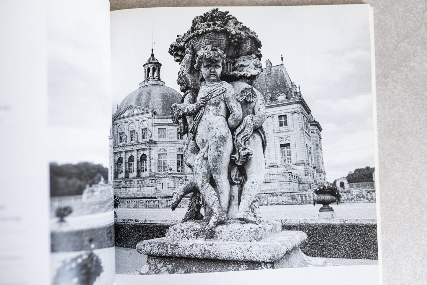 Literary Paris: Photography and Commentary by Jeffrey Kraft