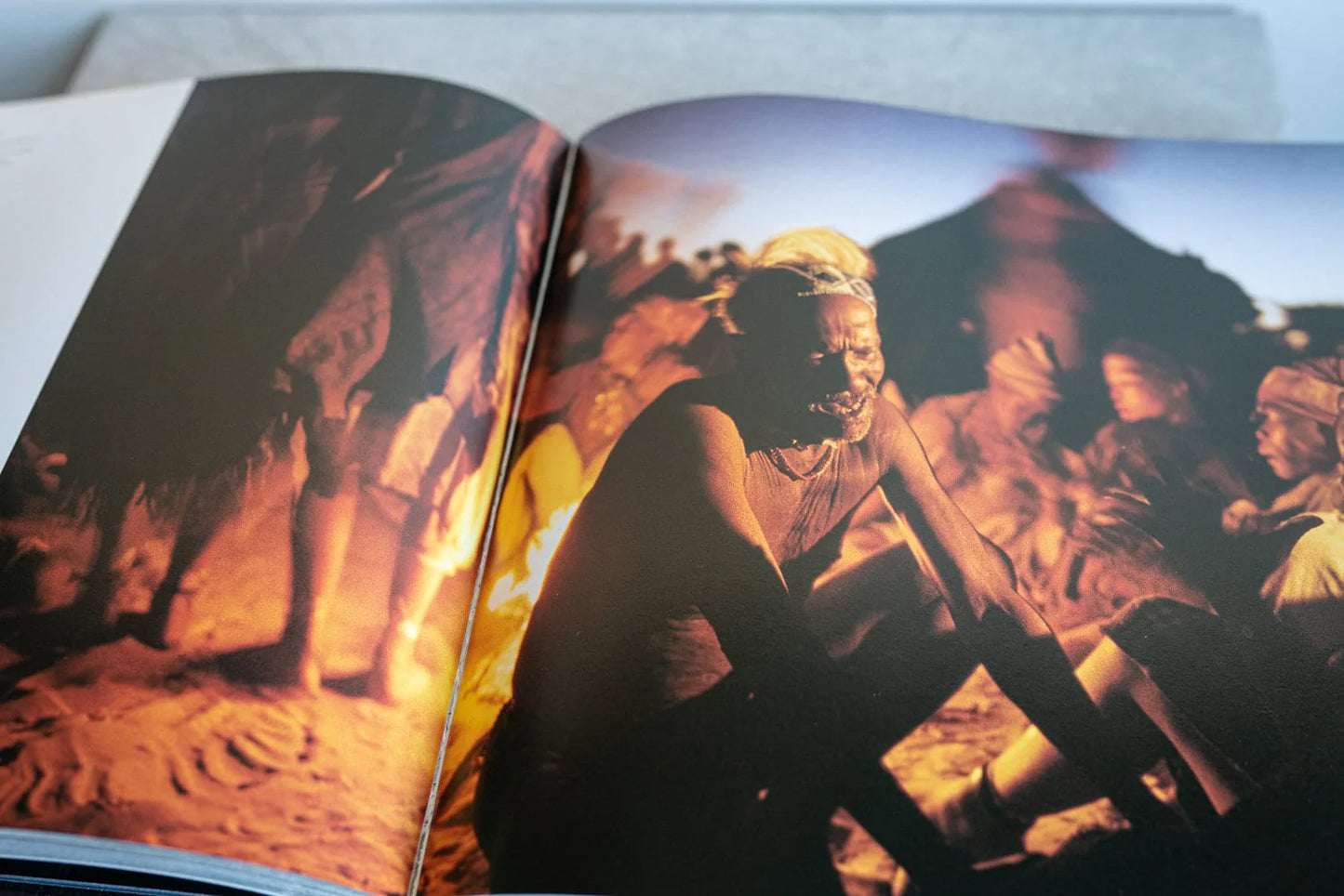 Through the Lens: National Geographic Greatest Photographs - Hardcover