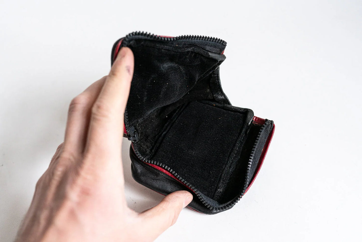 Vintage Black and Red Camera Accessory Case