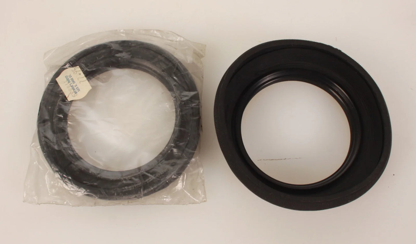 72mm Wide Angle Rubber Folding Lens Hood Shade w/ Screw-in Metal Ring