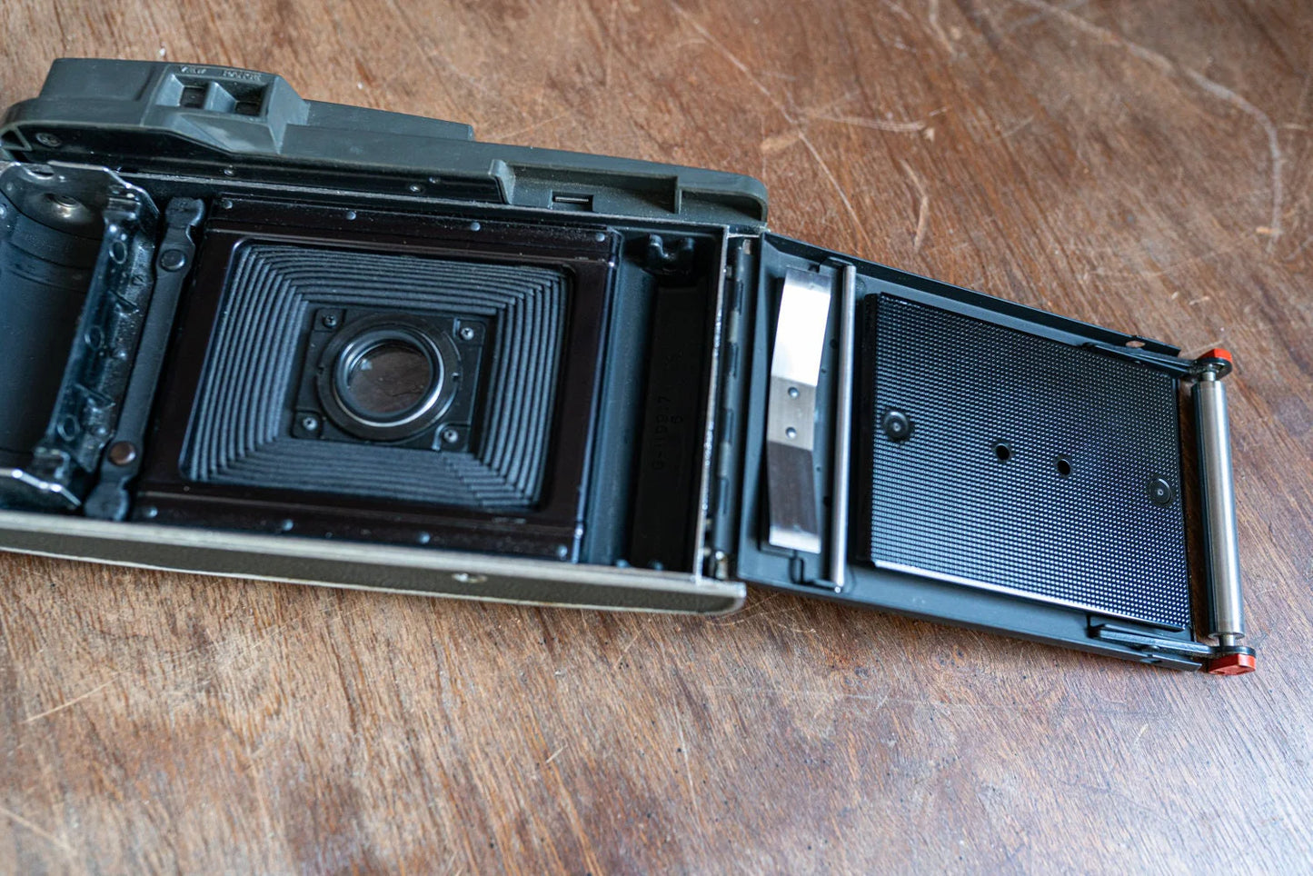 Vintage Polaroid High Speed Land Camera Model 110A w/ Manual