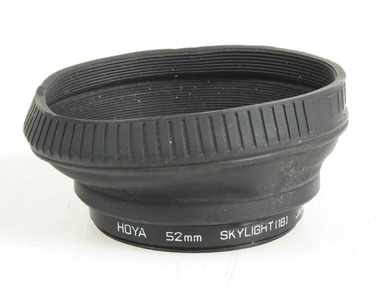 52MM RUBBER LENS HOOD W/SKY 1A FILTER