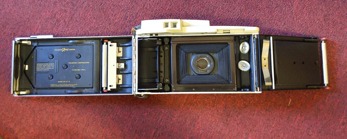 POLAROID 800 LAND CAMERA WITH FLASH BRACKET, ORANGE FILTER AND CASE