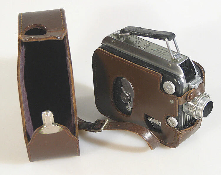 KODAK CINE MAGAZINE 8 CAMERA, ART DECO W/ RARE FITTED LEATHER CASE