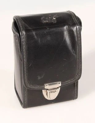 PHOTOGRAPHIC ACCESSORIES CLIP ON CASE.