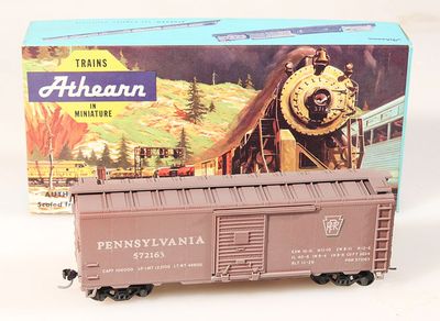 ATHEARN, P.R.R. 40 BOX RED SMALL KEYSTONE 572163, W/BOX