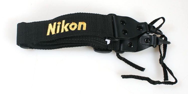 NIKON CAMERA STRAP, THICK BLACK