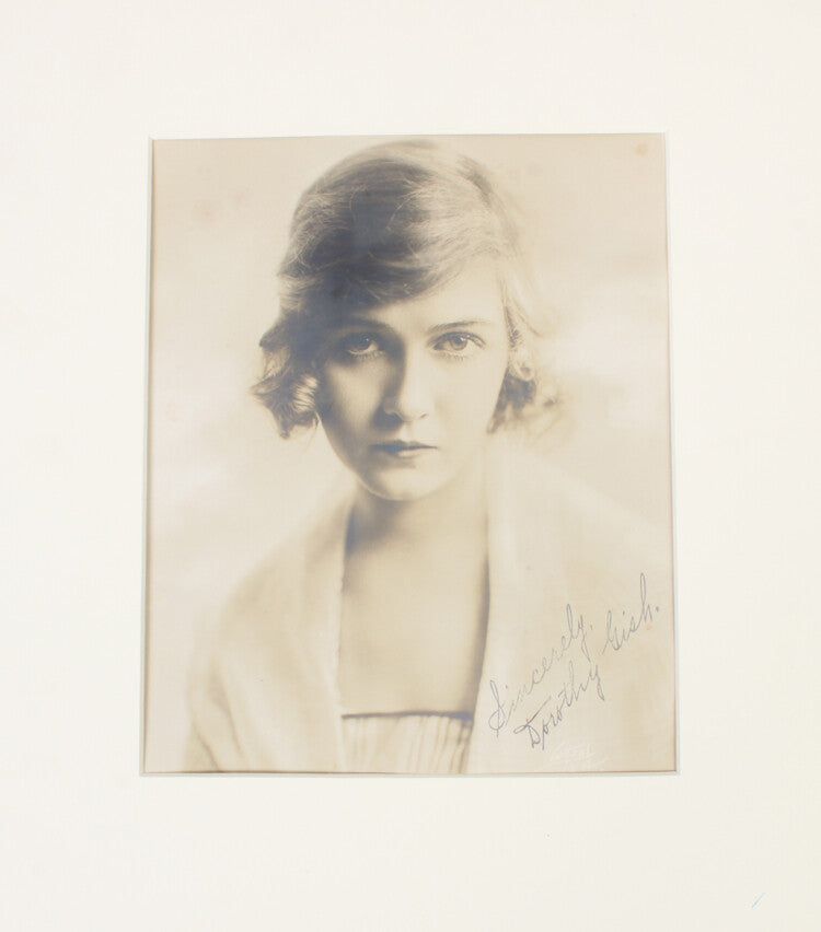 SIGNED PORTRAIT OF SILENT FILM ACTRESS DOROTHY GISH