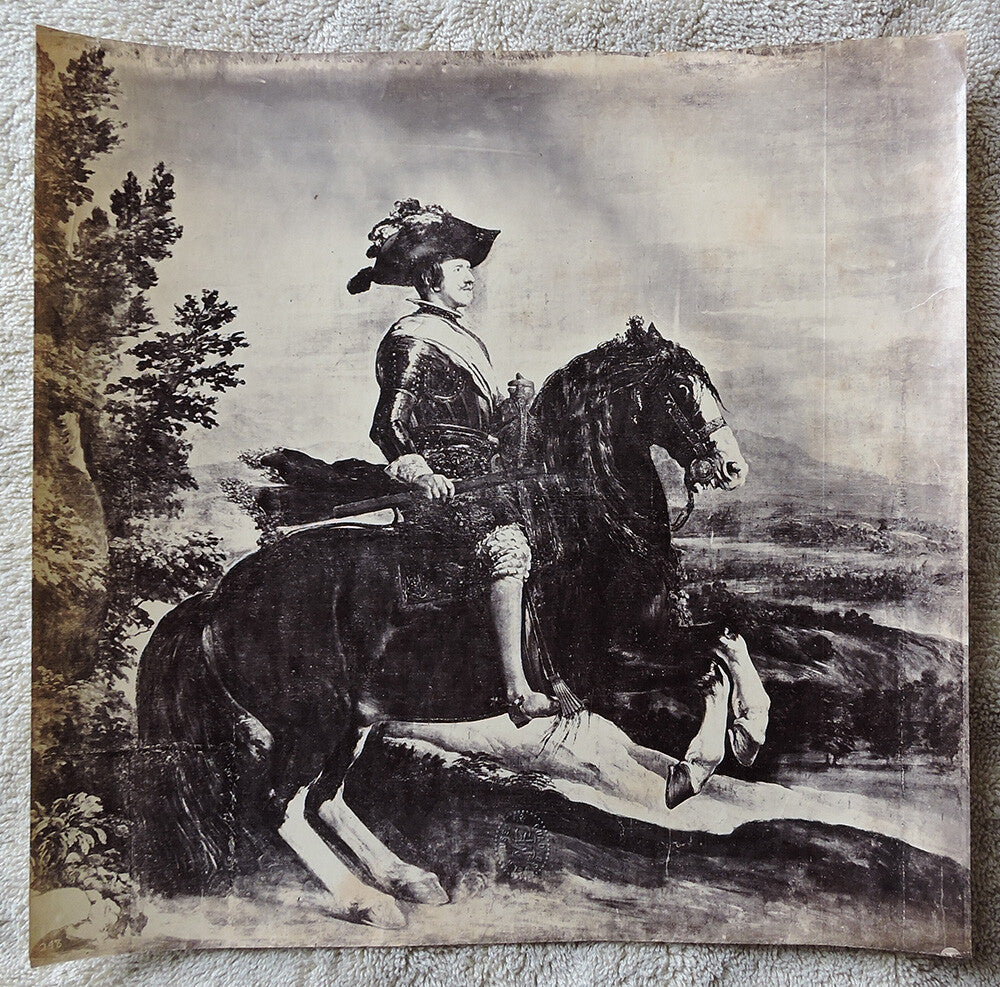ART, MAN W/ HAT + ARMOR ON GRAND HORSE, VINT 11X11" ALBUMEN PRINT