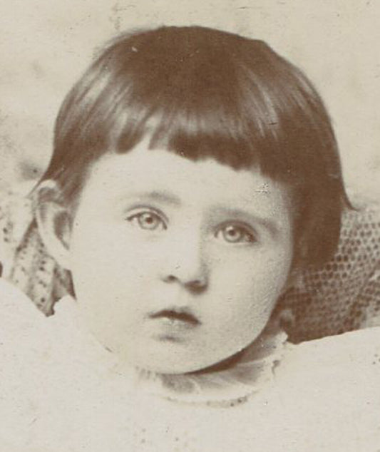 BRIGHT TODDLER, AWKWARD POSE. CABINET CARD. LANCASTER, PA.
