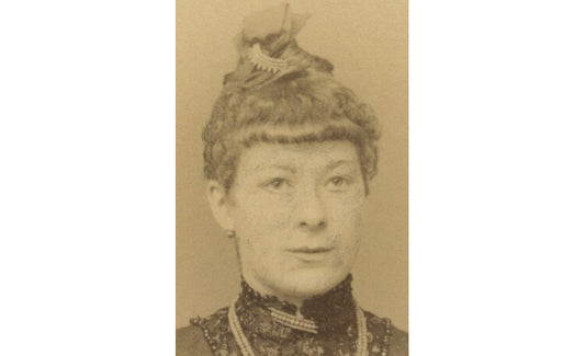 NIEDERLAUSITZ, CDV PHOTO LADY W/ PRETTY DRESS