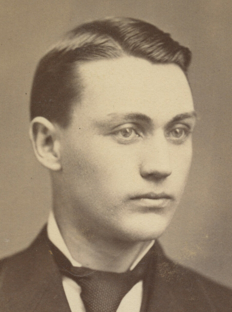 FROM WATERVILLE, MAINE, PHOTO OF HANDSOME MAN W/ NICE SUIT