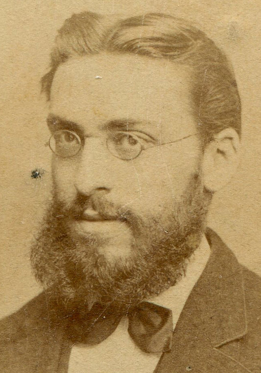 INTELLECTUAL MAN IN WIRE RIMMED GLASSES AND BIG BEARD. CDV. BERLIN, GERMANY.