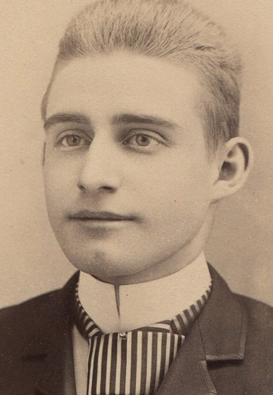 YOUNG MAN, STRONG NEANDERTHAL FEATURES, STRIPED TIE. CABINET CARD. ALTOONA, PA.