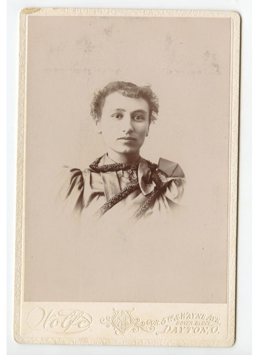 CAB CARD PHOTO LADY FROM DAYTON, OH, BY WOLFE
