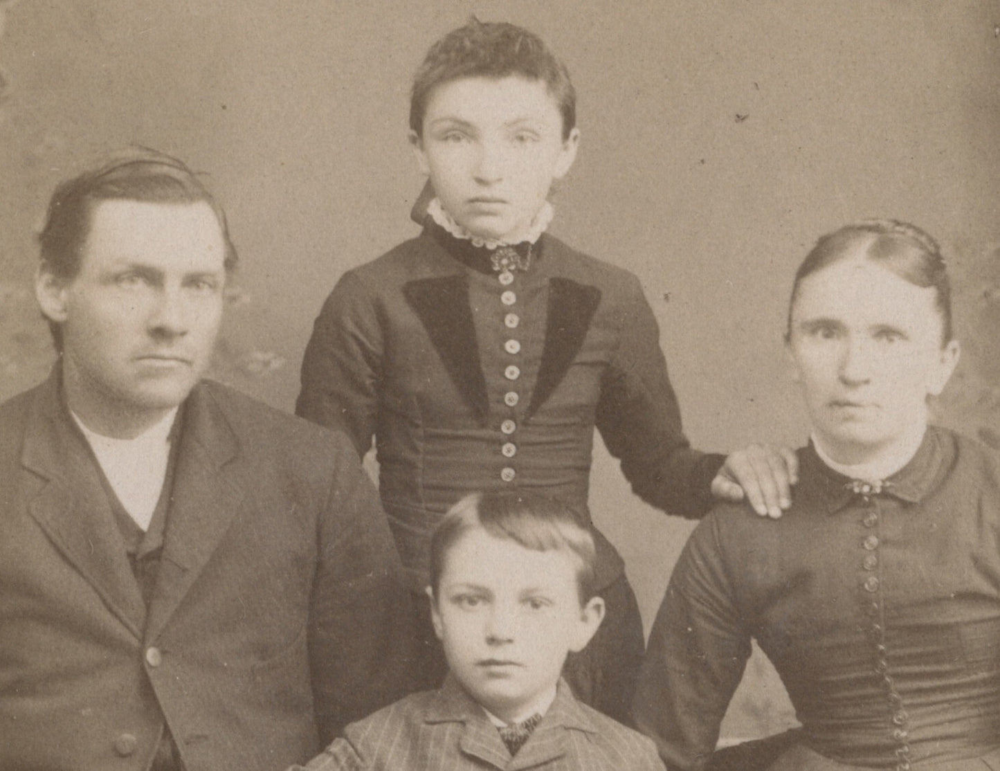 FROM JOHNSTOWN, PA, CAB PHOTO PARENTS + CHILDREN
