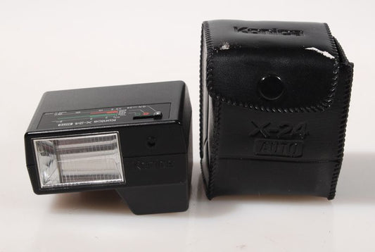 FLASH UNIT, FOR PARTS, W/CASE