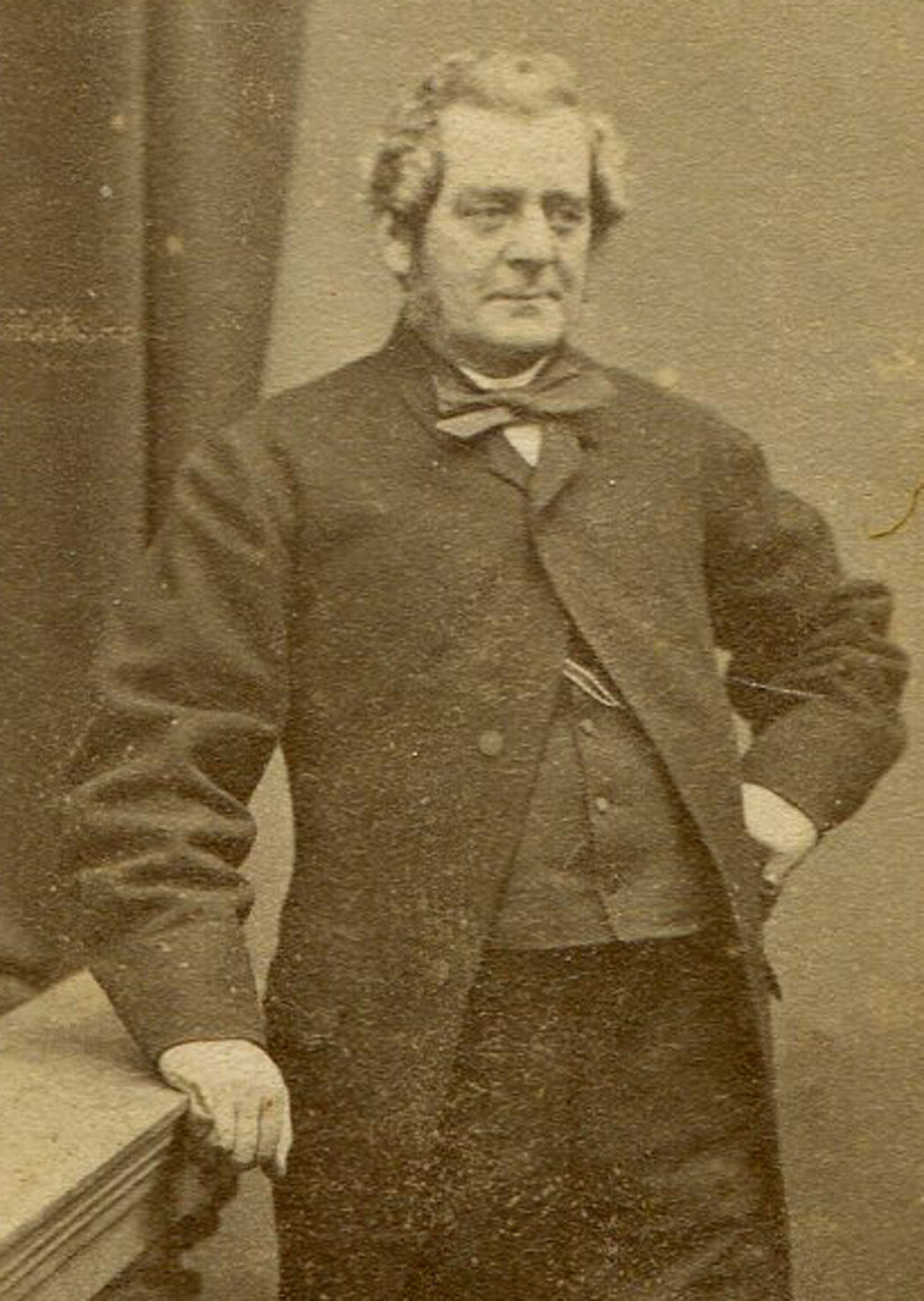 MAN, CANT BUTTON JACKET. CDV, LONDON.