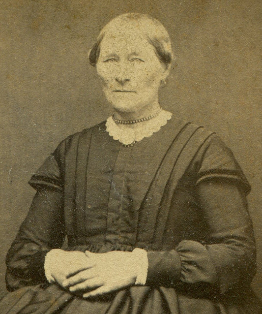 AN ANGRY GRANDMA. CDV.