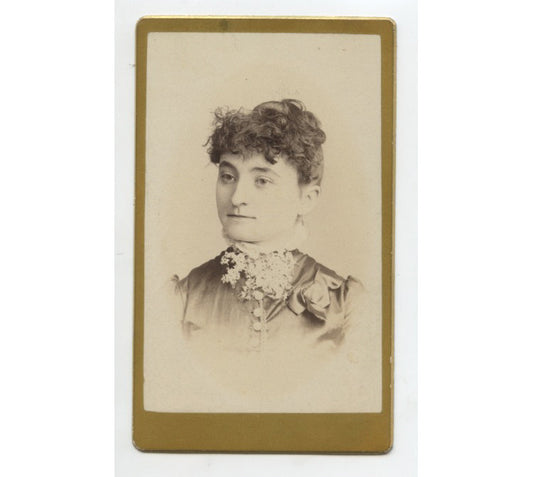 CDV STUDIO PORTRAIT LADY FROM GREENSBURG, PA, BY LOW