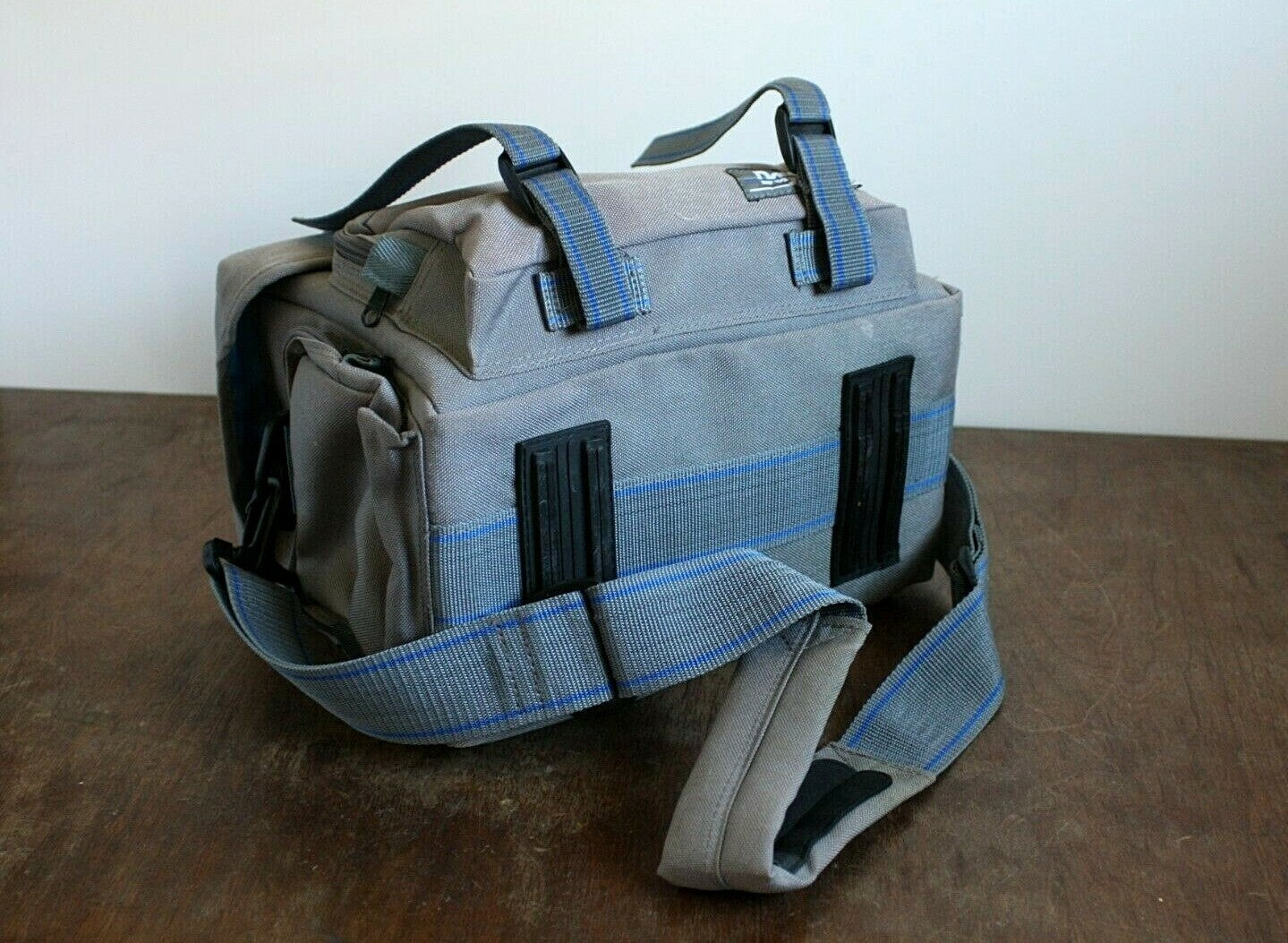 CAMERA BAG WITH STRAP