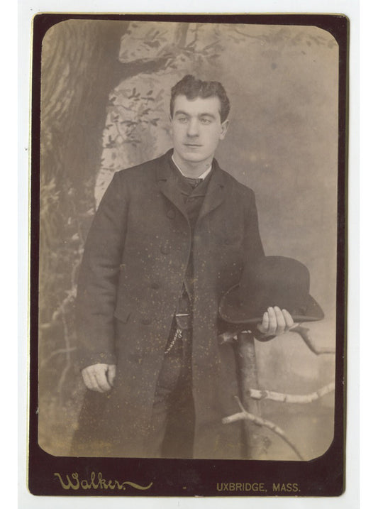 CAB PHOTO MAN W/ HAT FROM UXBRIDGE, MASS, PORTRAIT BY WALKER