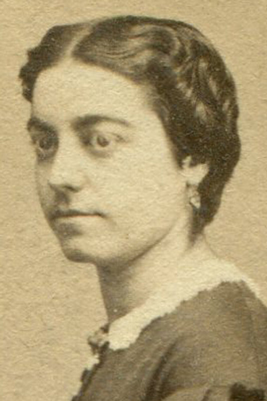 WOMAN W/LARGE HEAVY EYES, STANDING POSE. CDV.