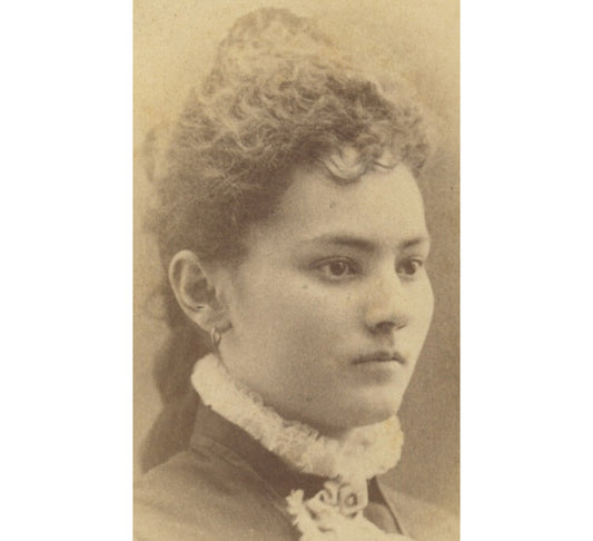 WINFIELD, KAN, CDV PHOTO BY RODOCKER, PORTRAIT OF PRETTY LADY