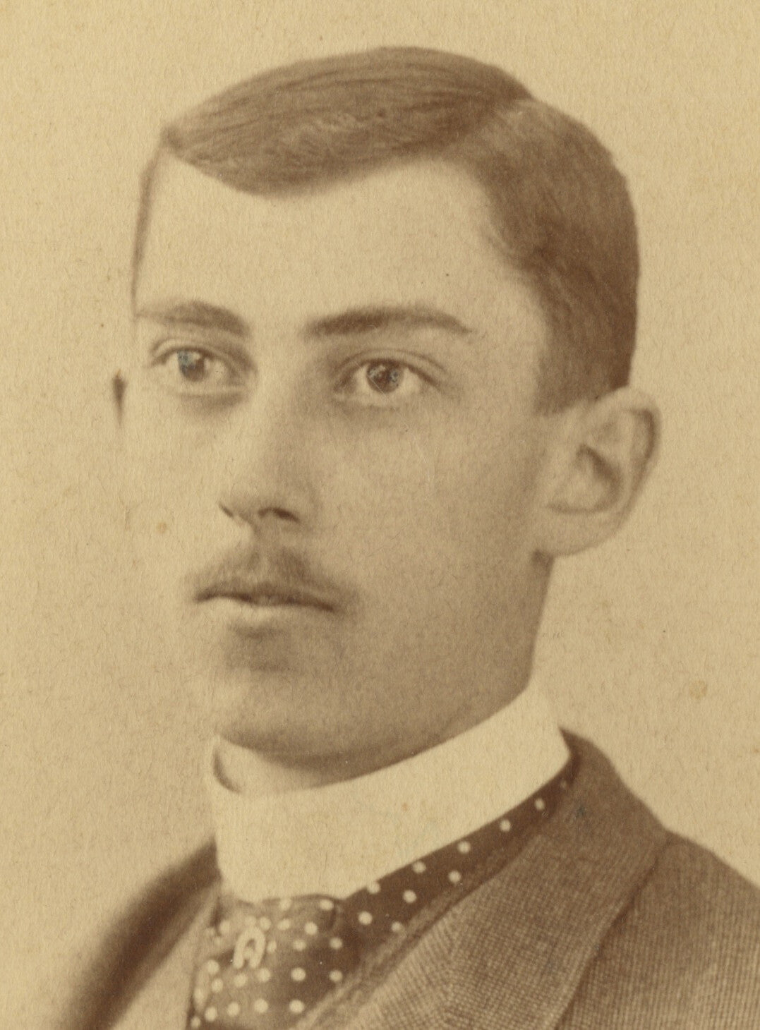 NEWPORT, RI, PHOTO MAN W/ POLKA DOT TIE + PIN