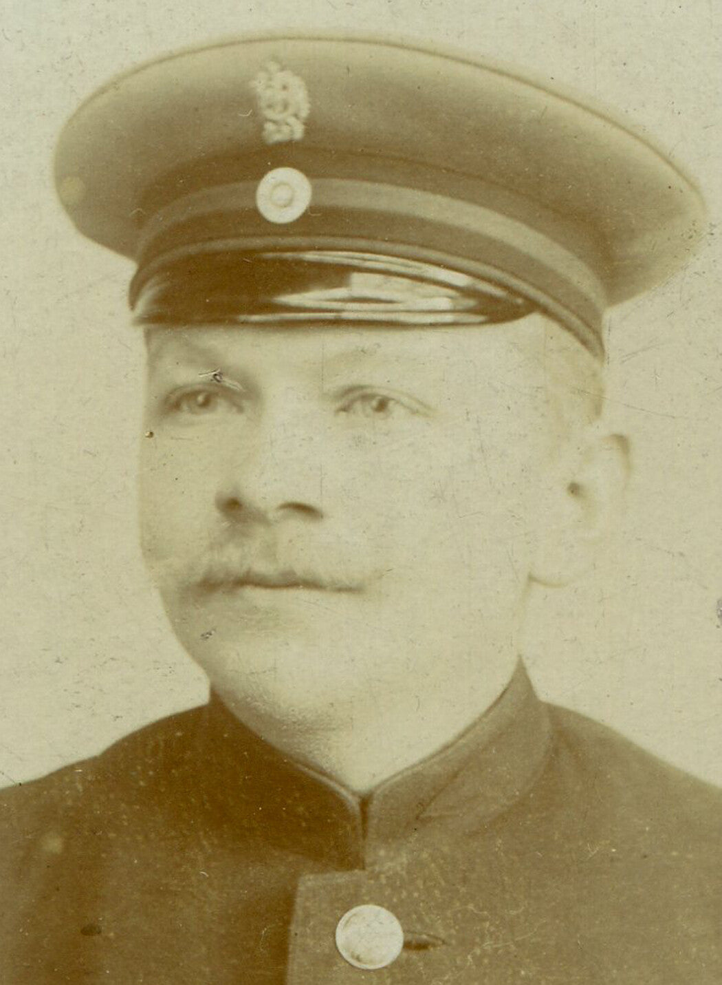 EUROPEAN SOLDIER. IN HAT AND MUSTACHE. CDV.