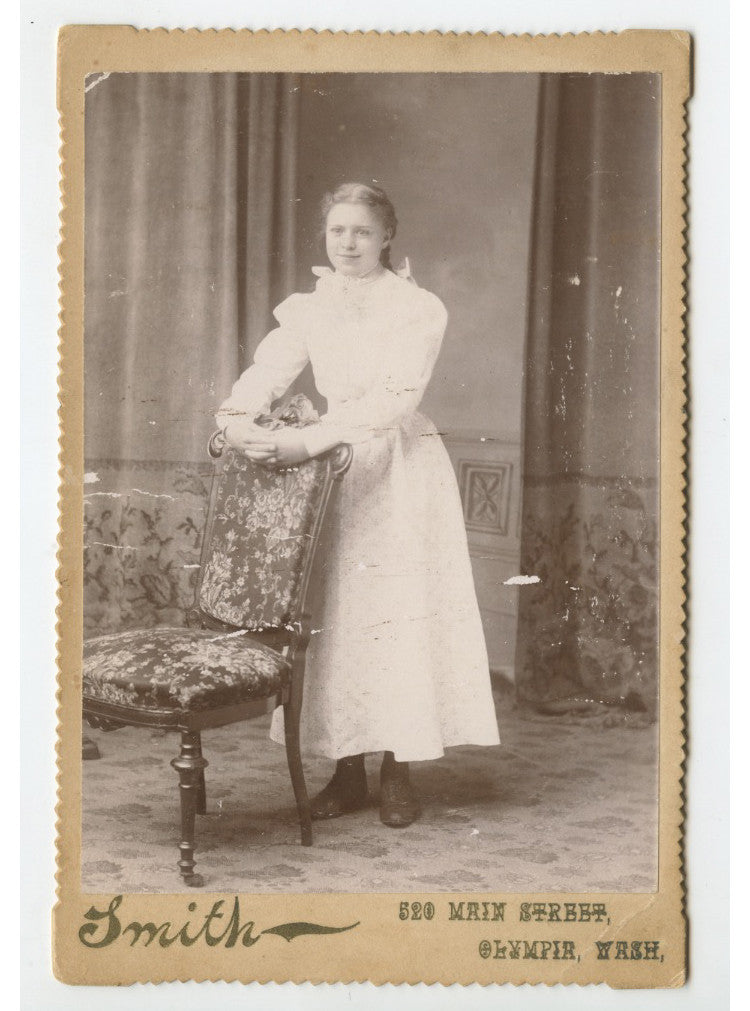 CAB CARD PHOTO LADY FROM OLYMPIA, WASH, BY SMITH
